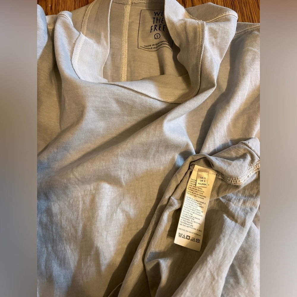 Free People we the free lightweight long sleeve pullover top small soft comfy - Picture 3 of 5